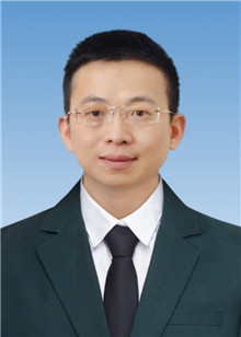 向凌云-产业主任3张照片.jpg
